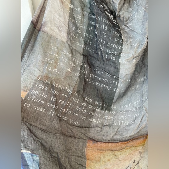 TILO Scarves Cashmere Modal Gentle Crinkle Cutie 😍 Perfect gift too! 🎁 - Picture 7 of 10